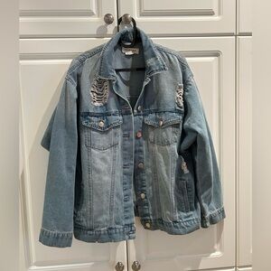 Ladies Jean Jacket Size Medium In Great Condition